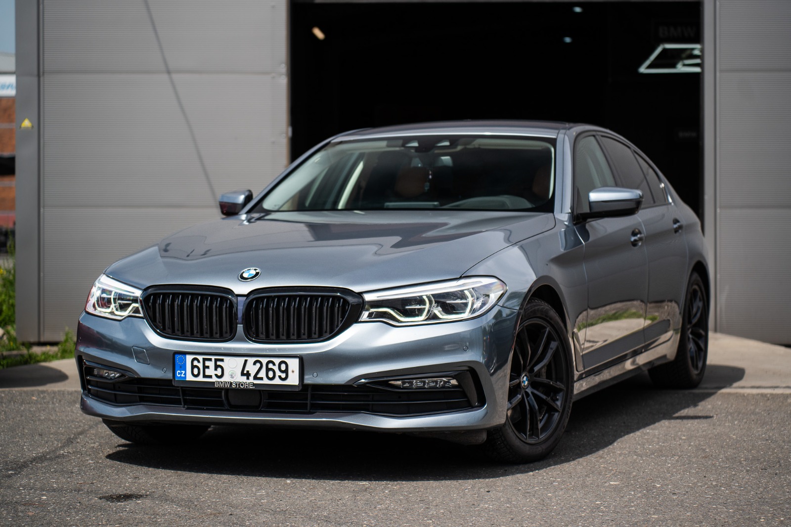 Prodej vozidel BMW, Rolls-Royce, Alpina a MINI